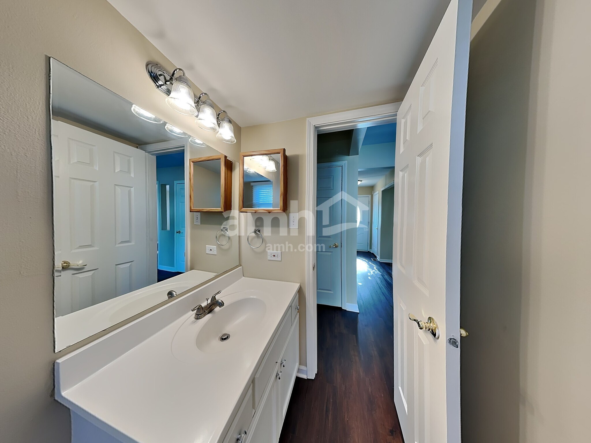 Building Photo - 2407 Joe Adler Dr