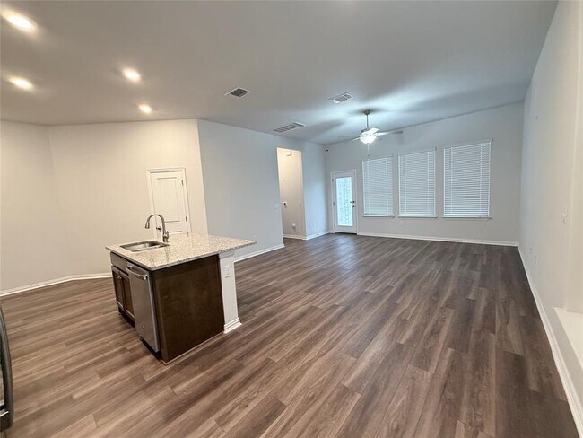 Building Photo - 4516 Sea Salt Dr