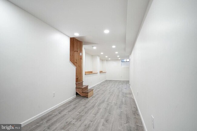Building Photo - 1525 N 27th St