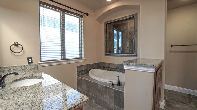 Building Photo - 1122 Wedgewood Dr