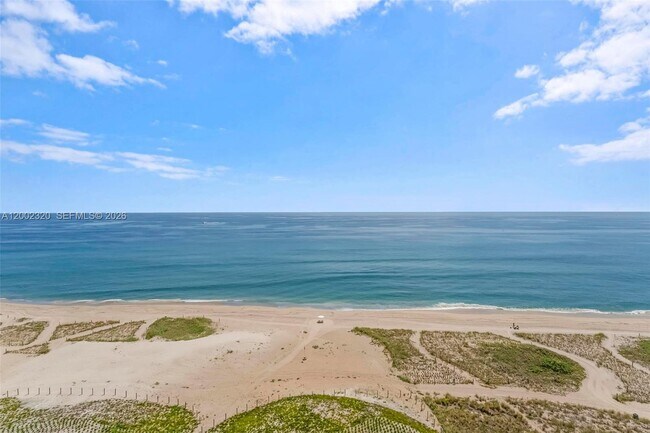 Building Photo - 900 N Ocean Blvd