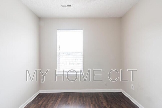 Building Photo - 4123 Bryan Furr Dr