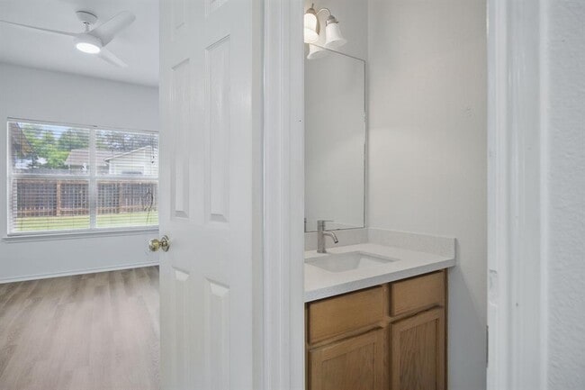 Building Photo - 2808 Kestrel Dr