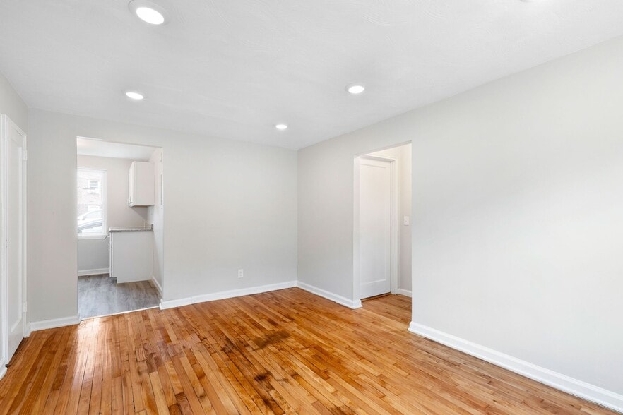 Building Photo - Park View At Montclair