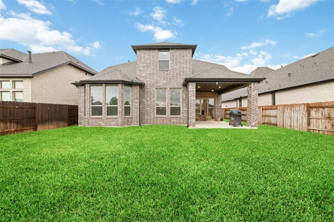 Building Photo - 24711 Hibiscus Gdn Wy