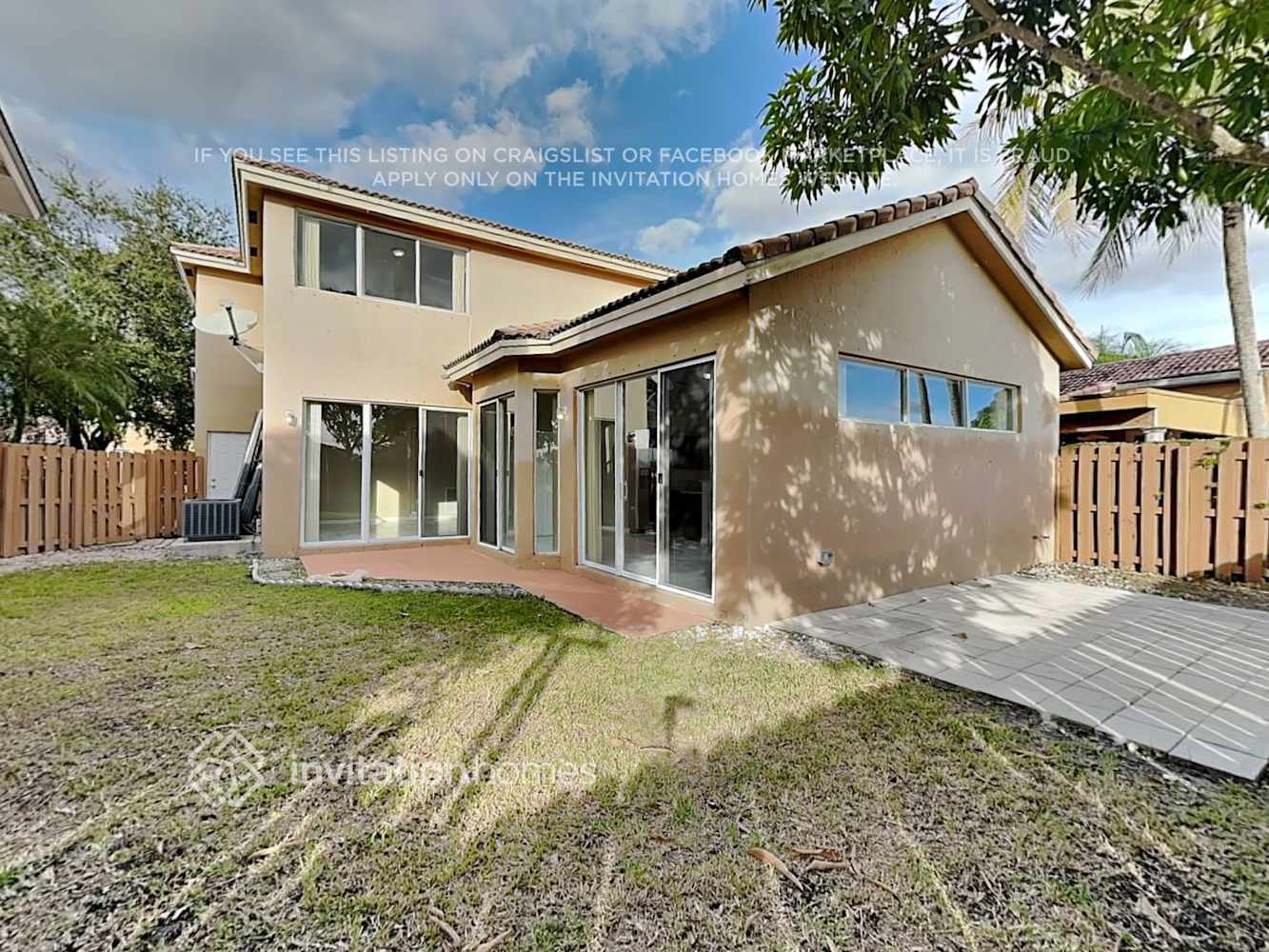 Building Photo - 15648 SW 112th Dr