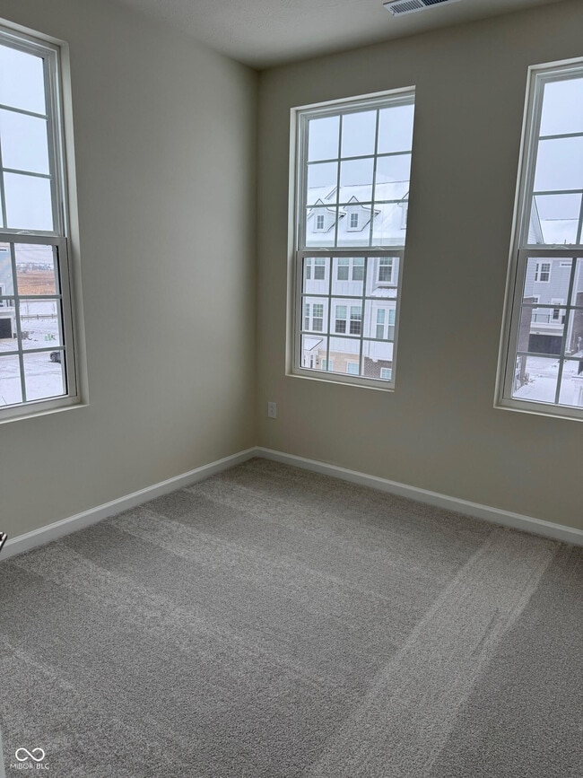 Building Photo - 14555 Elsmere Ln