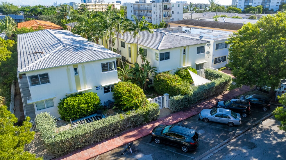 Primary Photo - 1007 Bay Dr