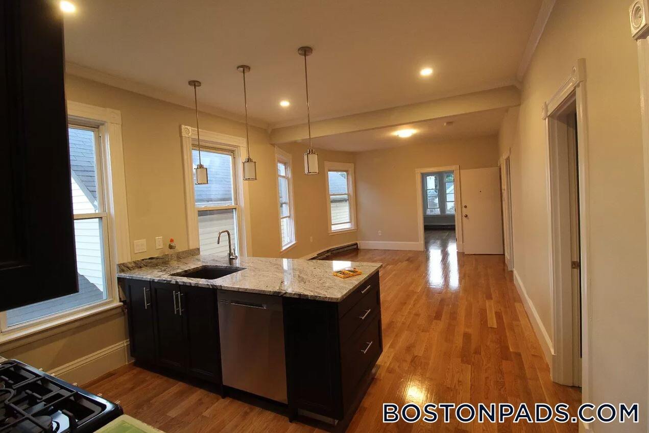 Building Photo - 125 Princeton St