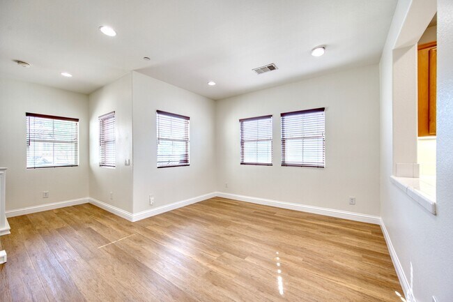 Building Photo - 4751 Via Altamira