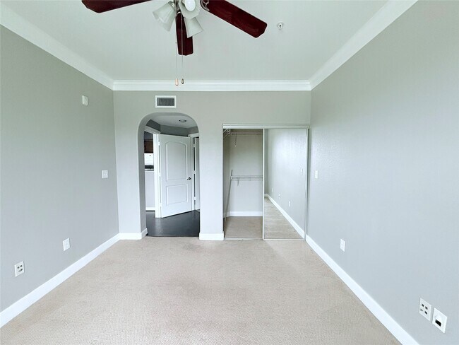 Building Photo - 2299 Lone Star Dr