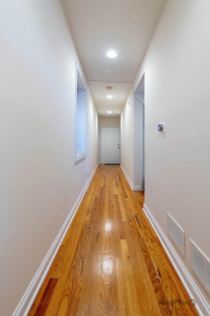 Building Photo - 1302 W Fillmore St