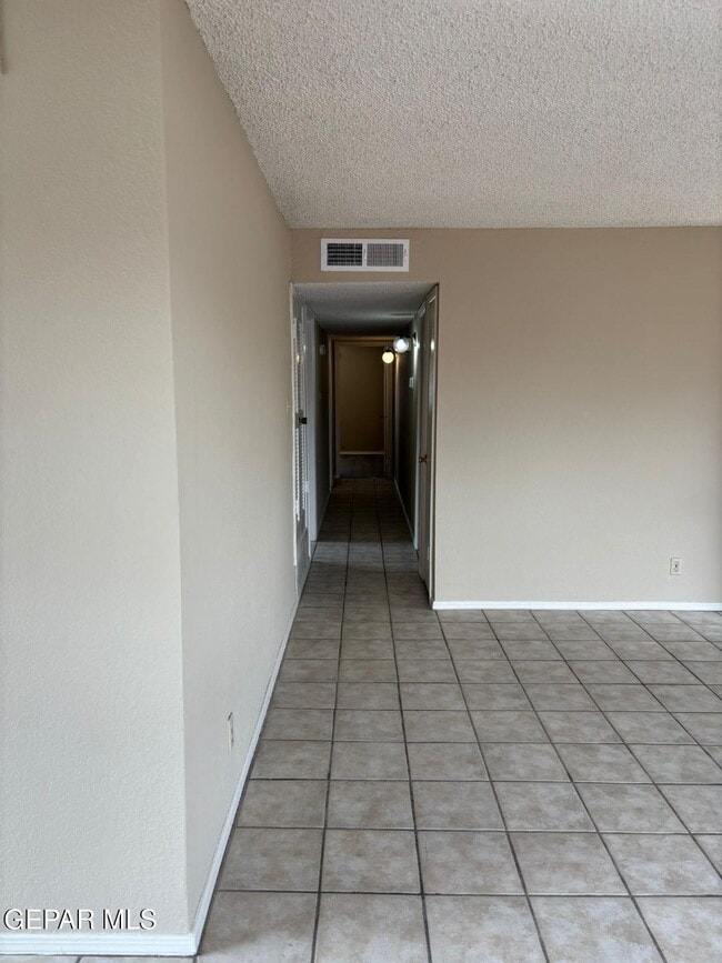 Building Photo - 2025 Amy Sue Dr