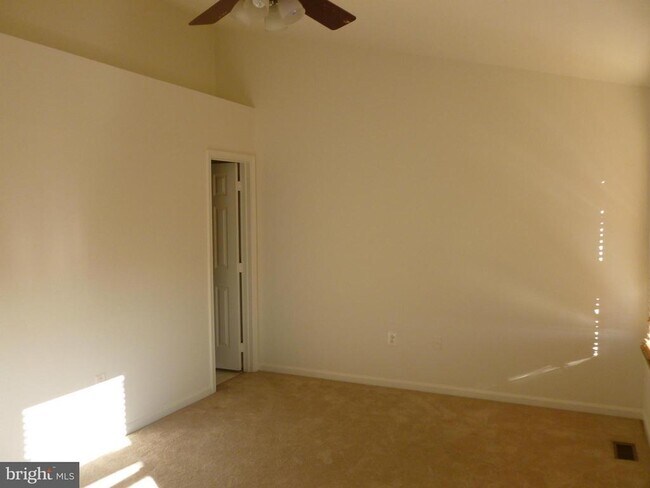 Building Photo - 5236 Ballycastle Cir
