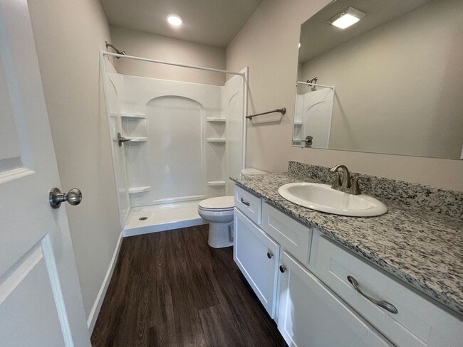 Building Photo - 3 bed, 2 bath Duplex in Wagoner
