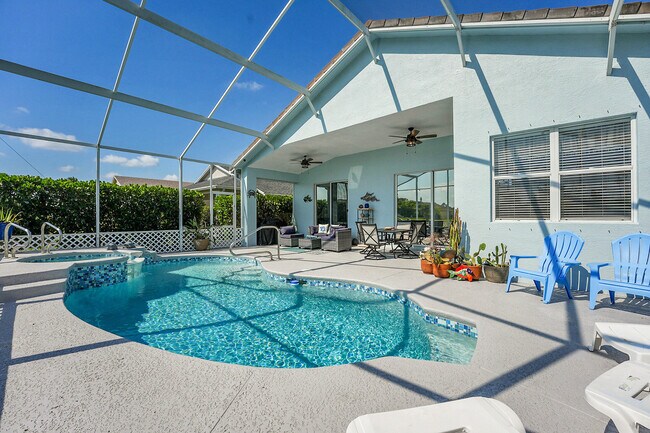 Building Photo - 515 SW Indian Key Dr