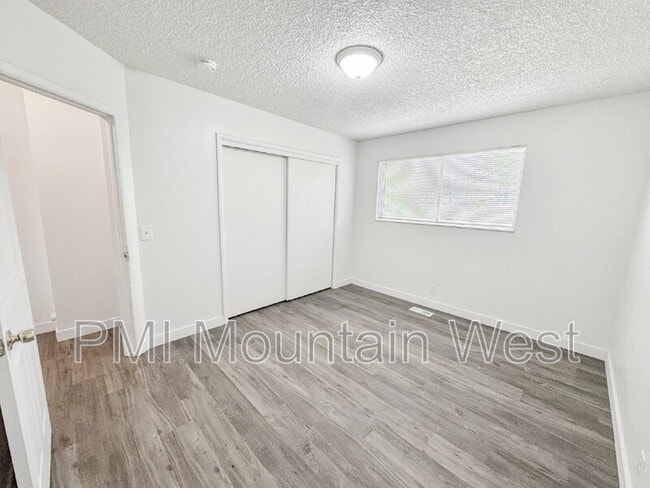 Building Photo - 4673 S 1300 E