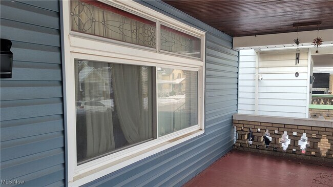 Building Photo - 3334 W 129th St