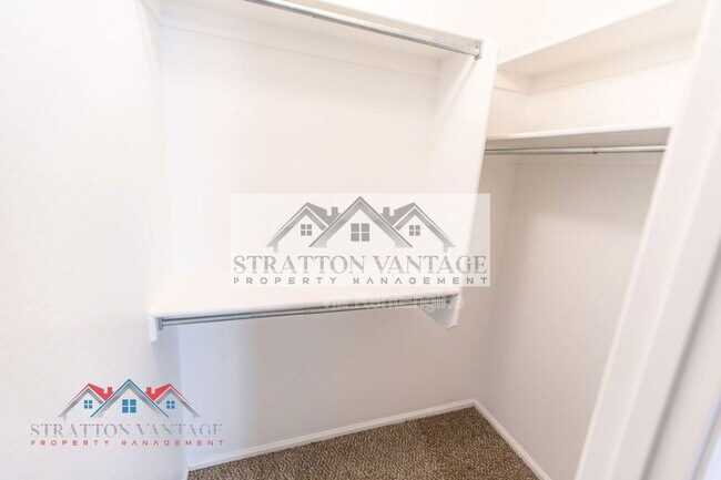 Building Photo - 16627 W McKinley St