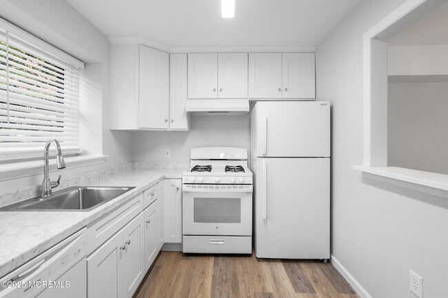 Building Photo - 30 Winged Foot Ln