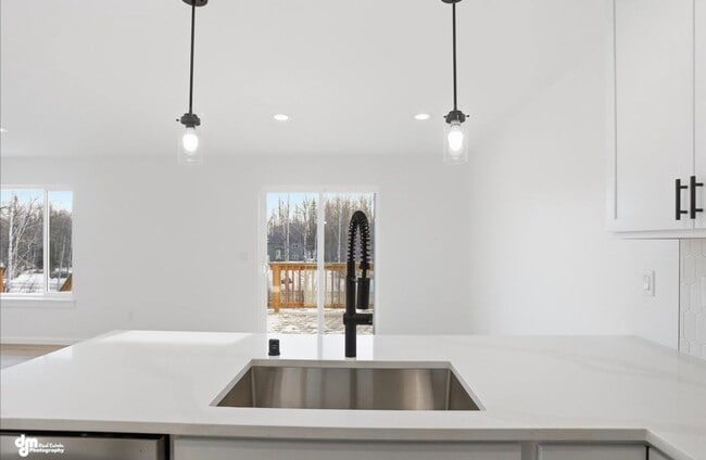 Building Photo - 336 Ashbrook Dr