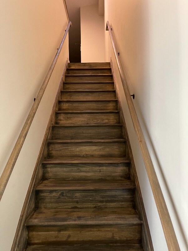 Building Photo - 1417 W9th St