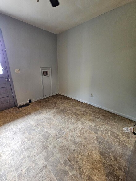 Building Photo - 107 Hillcrest Dr