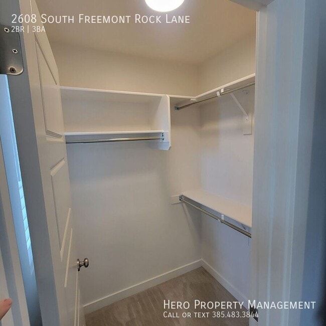 Building Photo - 2608 S Freemont Rock Ln