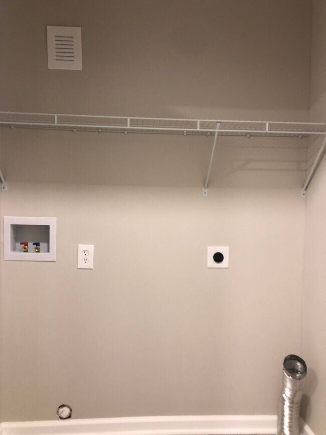 Building Photo - Coming Soon!!!!!