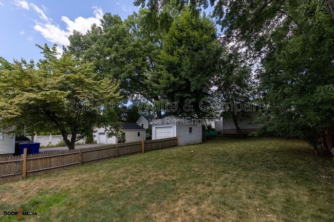 Building Photo - 54 Fennbrook Rd