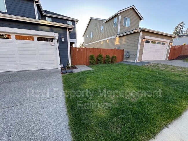 Building Photo - 8309 31st Pl NE