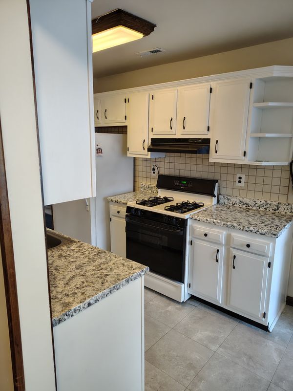 Building Photo - 2 Stanwood Ct