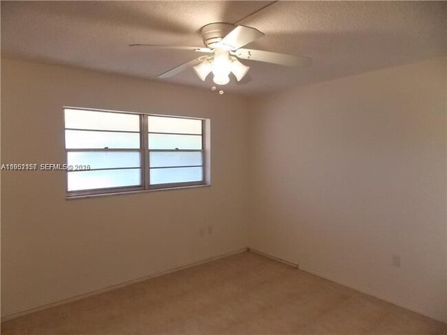 Building Photo - 3551 NE 169th St