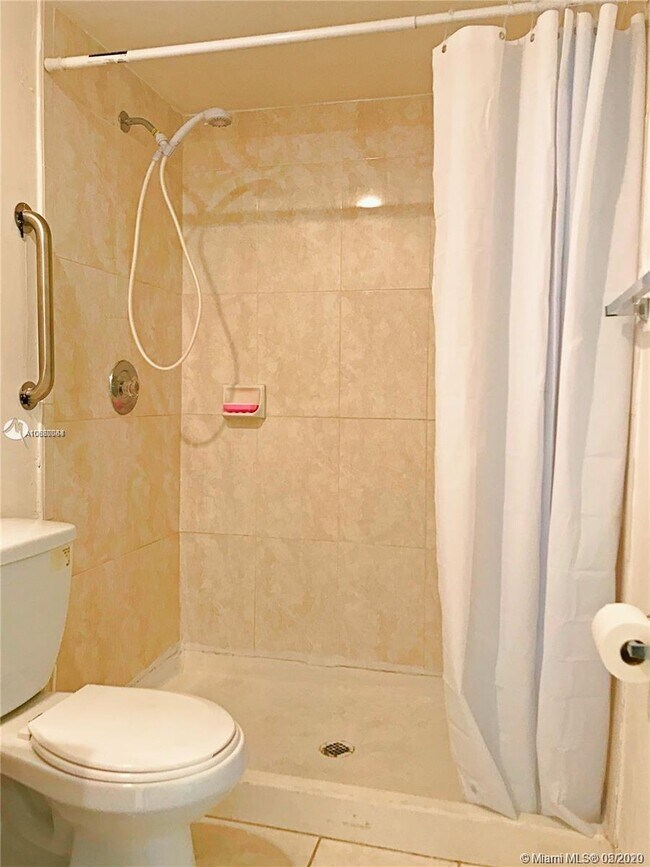 Building Photo - 6334 NW 170th Ln