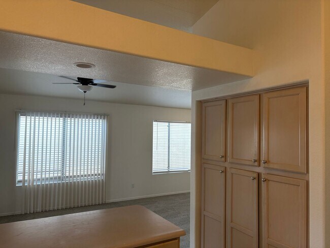 Building Photo - 55+ 2 Bed 2 bath home!