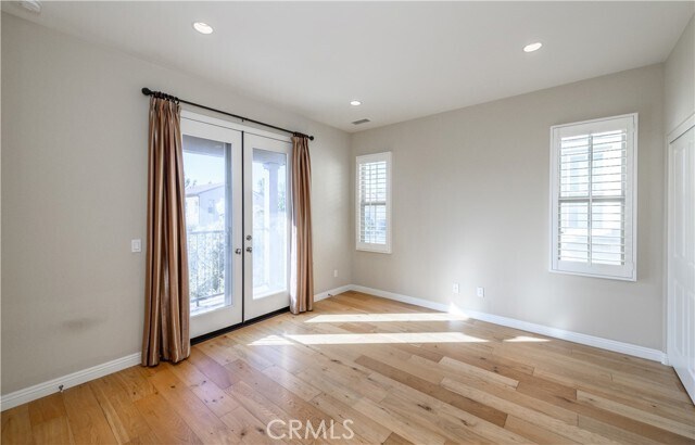 Building Photo - 70 Nassau