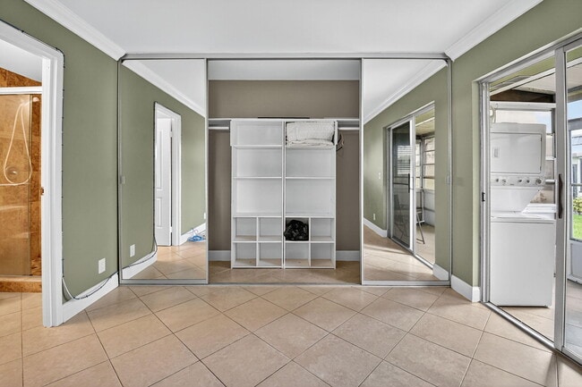 Building Photo - 94 Valencia C