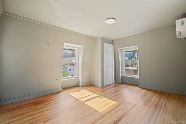 Building Photo - 31 N Eckar St