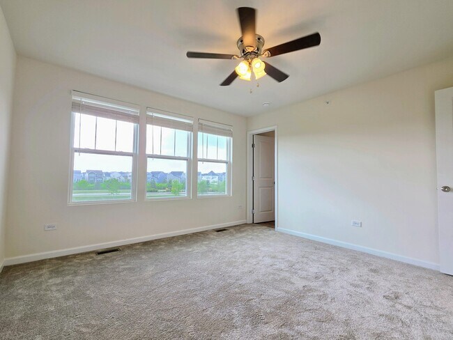 Building Photo - 2309 Horseshoe Cir