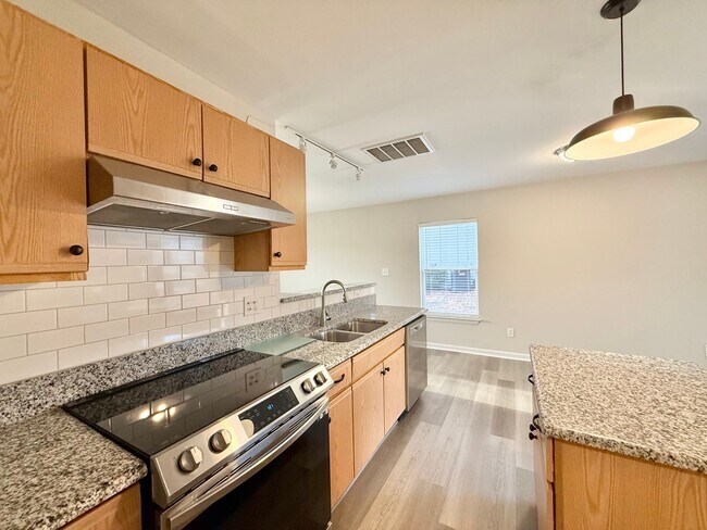 Building Photo - Newly Updated 3BD, 2.5BA Raleigh Home with a 1-Car Attached Garage in an HOA Community with Ameni...