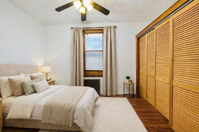 Building Photo - 100 Lexington Ave