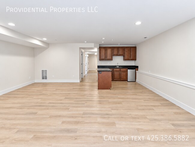 Building Photo - 1722 264th Ave NE