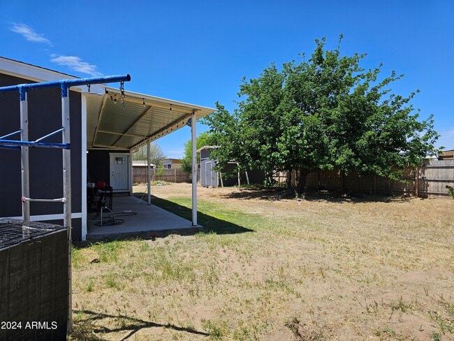 Building Photo - 1042 W Ocotilla St