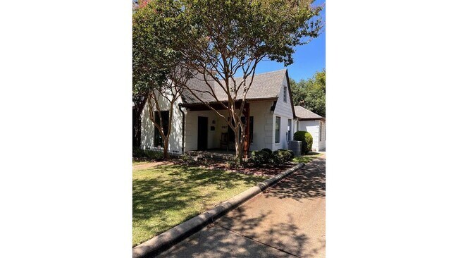 Building Photo - 6167 Vickery Blvd