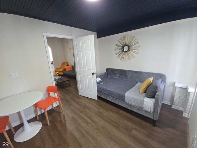 Building Photo - 1728 N Delaware St