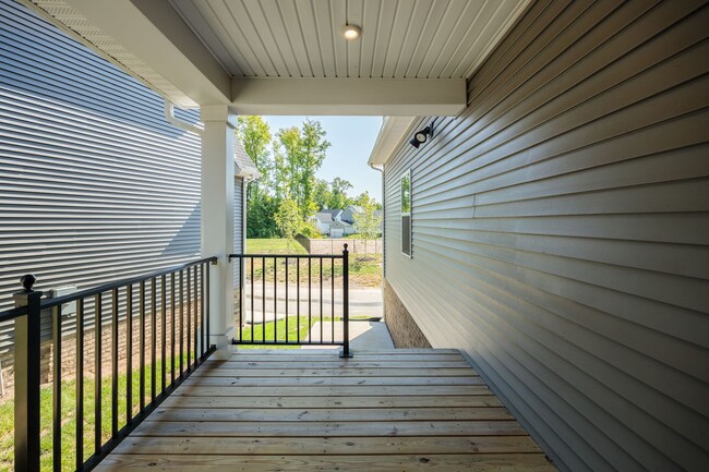 Building Photo - Beautiful 5 Bedroom Home with Attached In-...