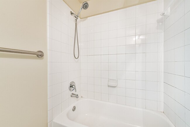 Building Photo - 2614 Brahman Dr