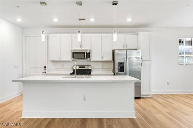 Building Photo - 26430 Coco Cay Cir