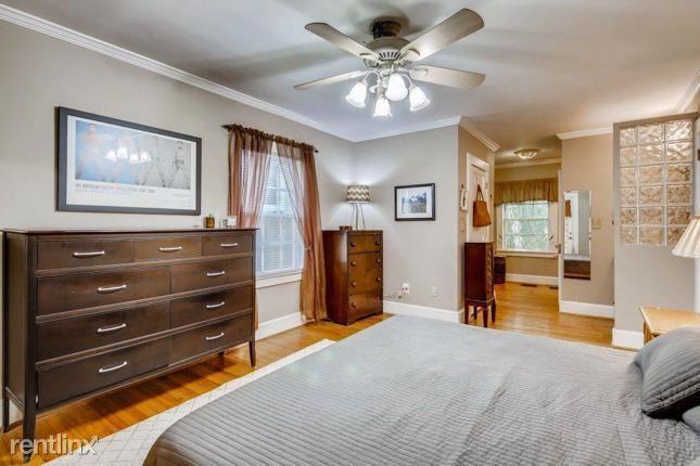 Master suite - 1038 S Candler St