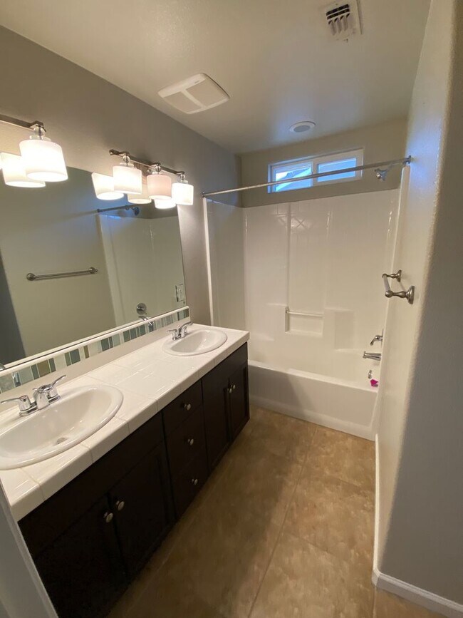 Building Photo - 3461 Alcove Way